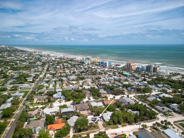 808 E 1ST AVENUE, New Smyrna Beach, FL 32169