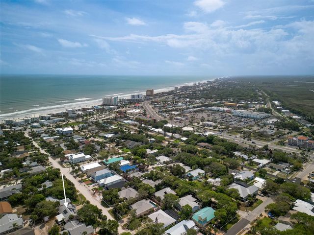 808 E 1ST AVENUE, New Smyrna Beach, FL 32169