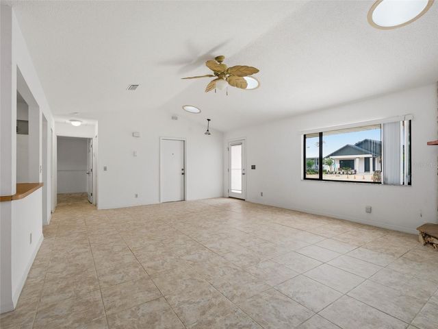 808 E 1ST AVENUE, New Smyrna Beach, FL 32169