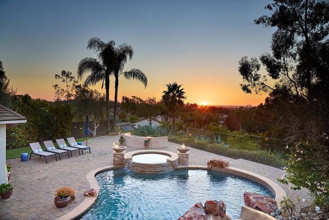 10626 Birch Bluff Ave, San Diego, CA 92131