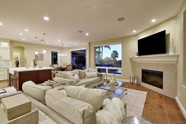 10626 Birch Bluff Ave, San Diego, CA 92131