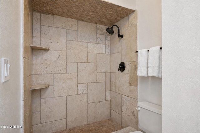 2064 E KENWOOD Circle, Mesa, AZ 85213