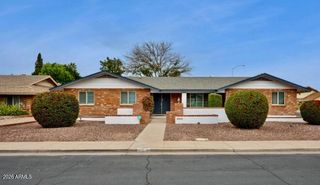 2064 E KENWOOD Circle, Mesa, AZ 85213