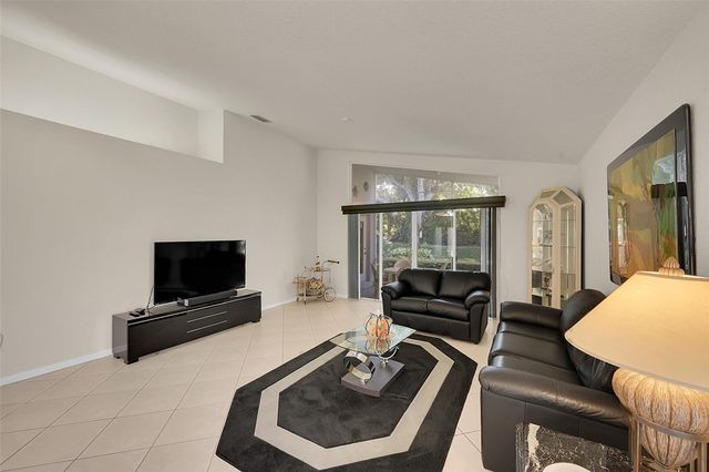 7388 Tonga Ct, Boynton Beach, FL 33437