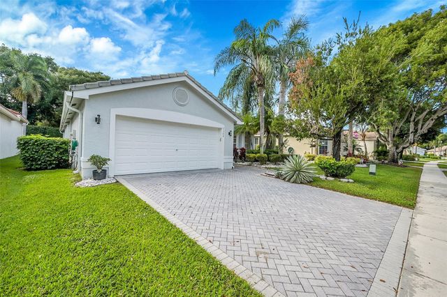 7388 Tonga Ct, Boynton Beach, FL 33437
