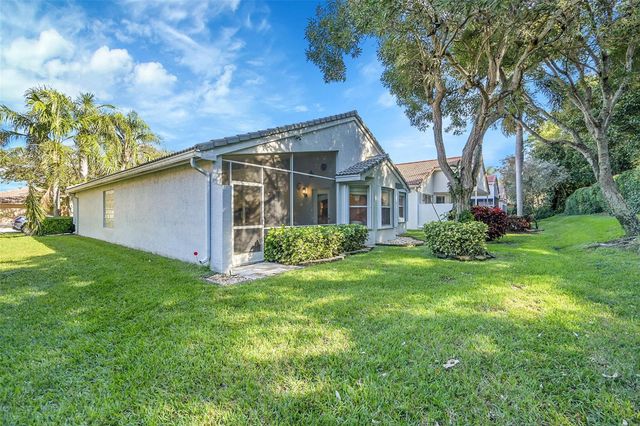 7388 Tonga Ct, Boynton Beach, FL 33437