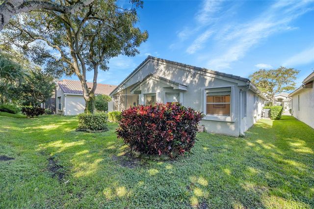 7388 Tonga Ct, Boynton Beach, FL 33437