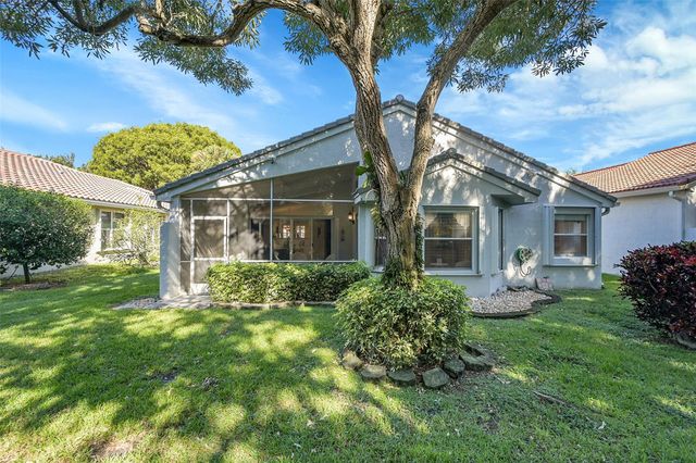 7388 Tonga Ct, Boynton Beach, FL 33437