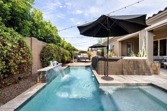 9418 W DALEY Lane, Peoria, AZ 85383