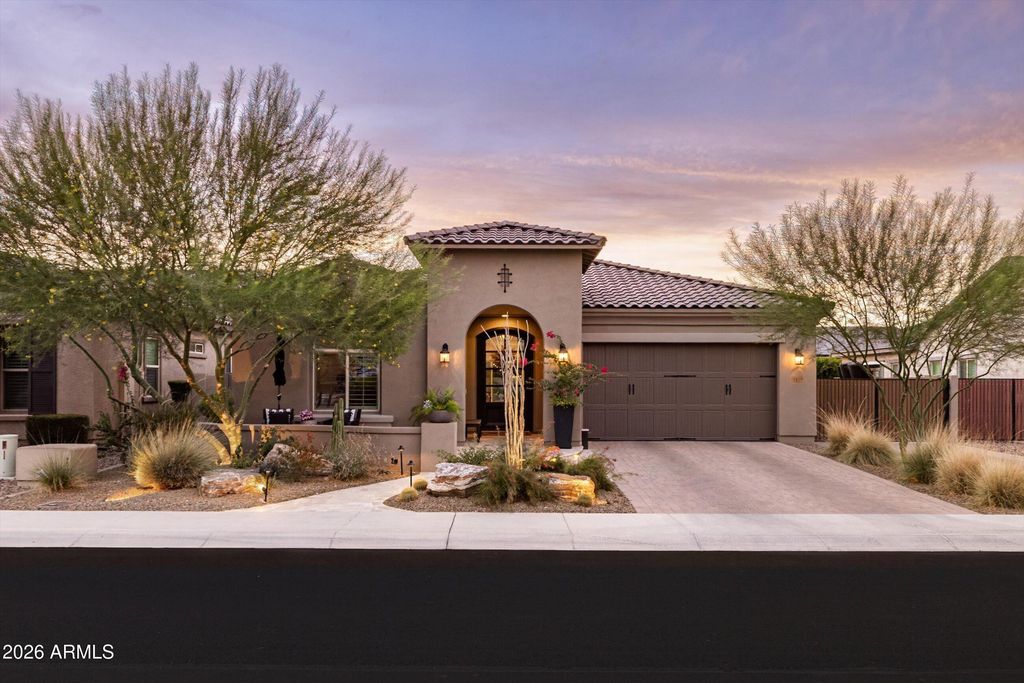 9418 W DALEY Lane, Peoria, AZ 85383
