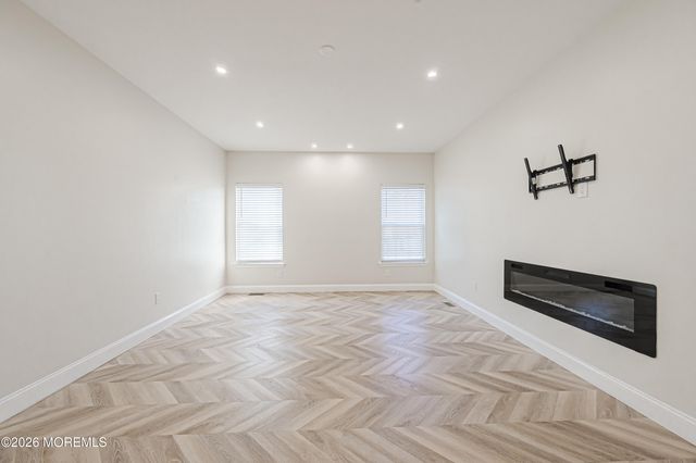 11 Chancellor Park Drive, Mays Landing, NJ 08330