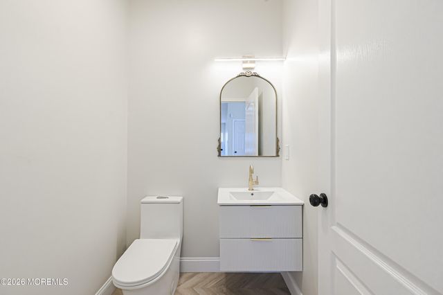 11 Chancellor Park Drive, Mays Landing, NJ 08330