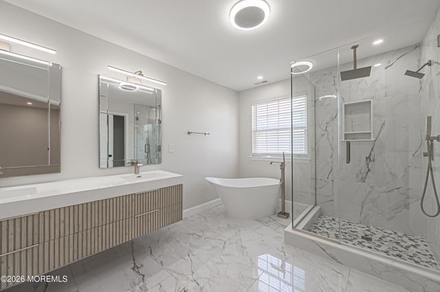11 Chancellor Park Drive, Mays Landing, NJ 08330
