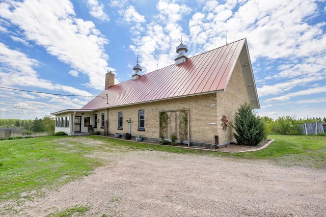 8825 Greeley Loop, Braham, MN 55006
