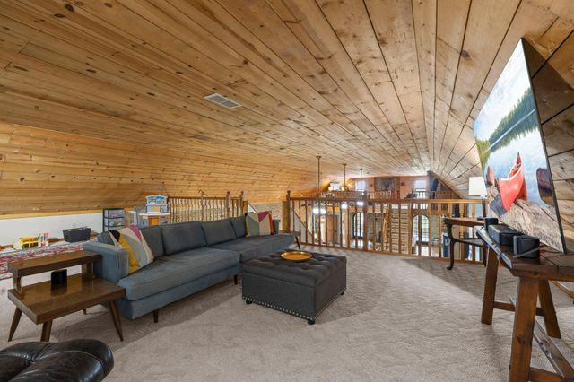 8825 Greeley Loop, Braham, MN 55006
