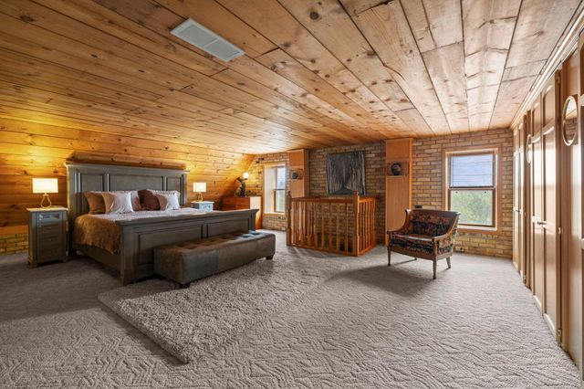 8825 Greeley Loop, Braham, MN 55006