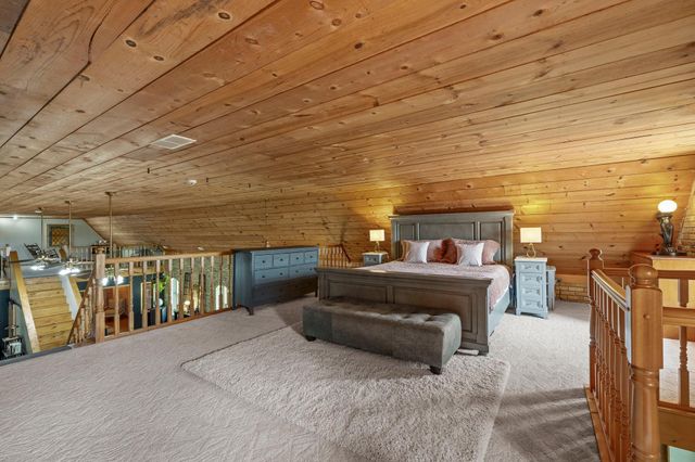 8825 Greeley Loop, Braham, MN 55006