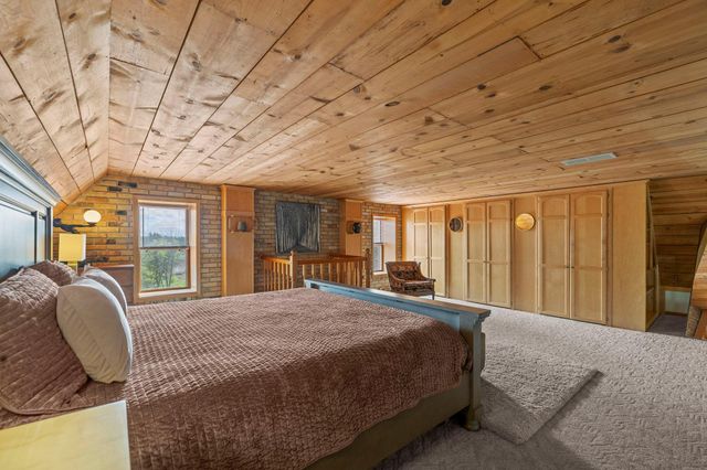 8825 Greeley Loop, Braham, MN 55006