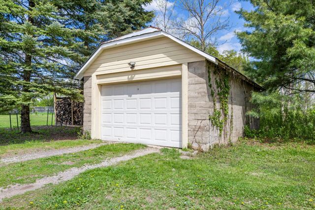 8825 Greeley Loop, Braham, MN 55006