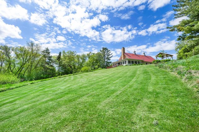 8825 Greeley Loop, Braham, MN 55006