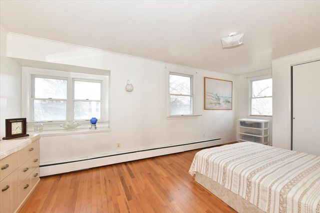 103 Arlyn Drive W, Massapequa, NY 11758