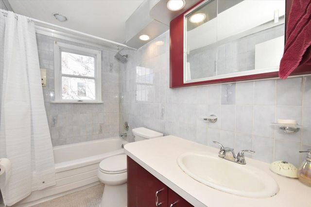 103 Arlyn Drive W, Massapequa, NY 11758