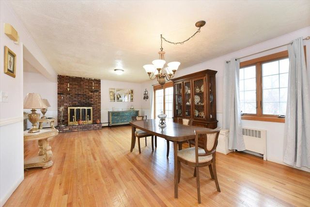 103 Arlyn Drive W, Massapequa, NY 11758