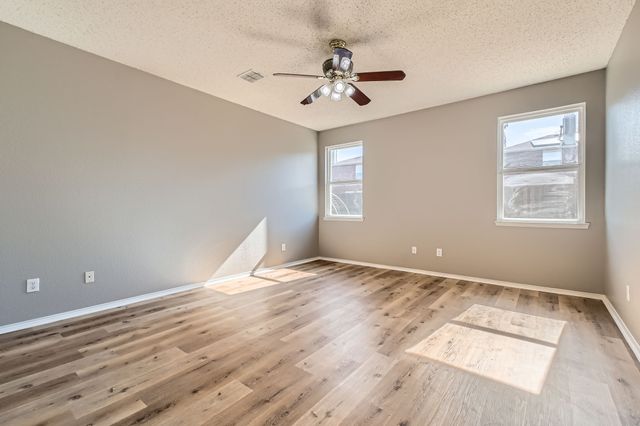 3011 Hobble Court, Grand Prairie, TX 75052