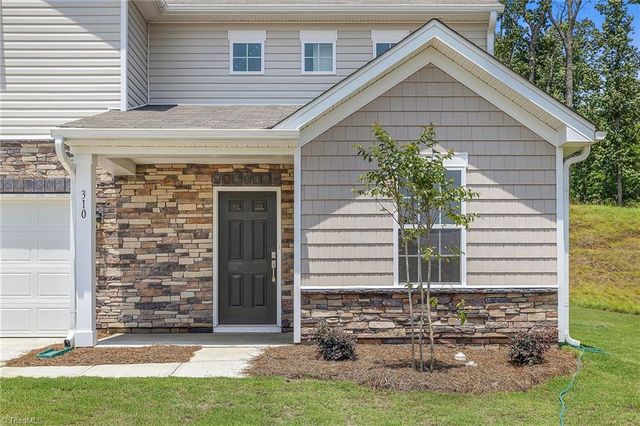 143 Primrose Street, King, NC 27021