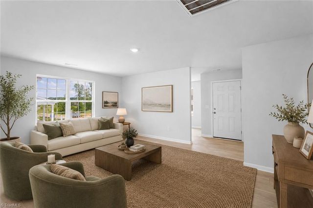 143 Primrose Street, King, NC 27021