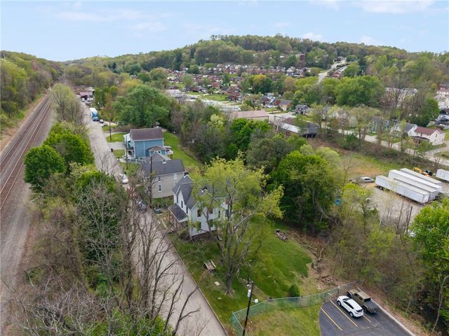 1101 Chambers Ave Ext, Hempfield Twp, PA 15644