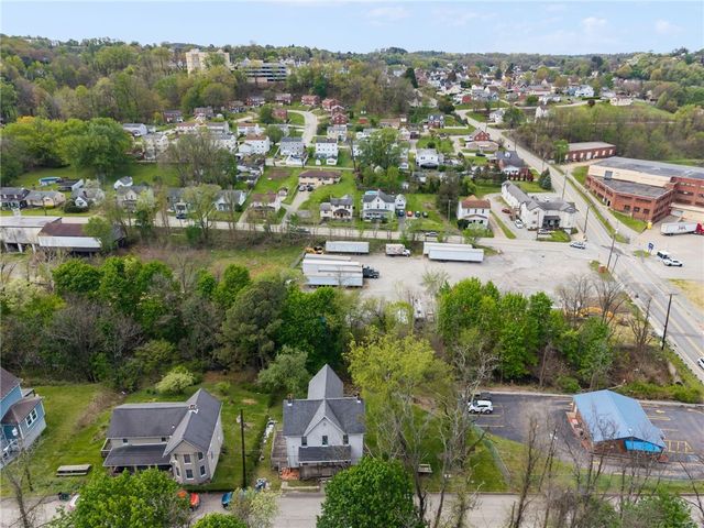 1101 Chambers Ave Ext, Hempfield Twp, PA 15644