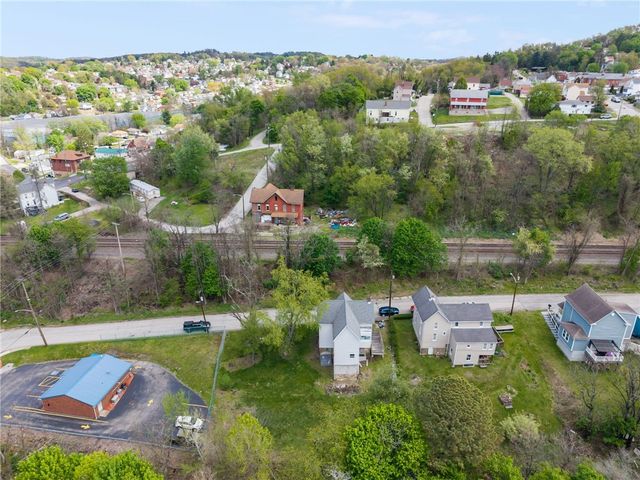 1101 Chambers Ave Ext, Hempfield Twp, PA 15644