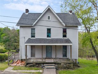1101 Chambers Ave Ext, Hempfield Twp, PA 15644