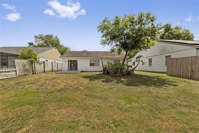 7906 GEORGE WASHINGTON LANE, Tampa, FL 33637