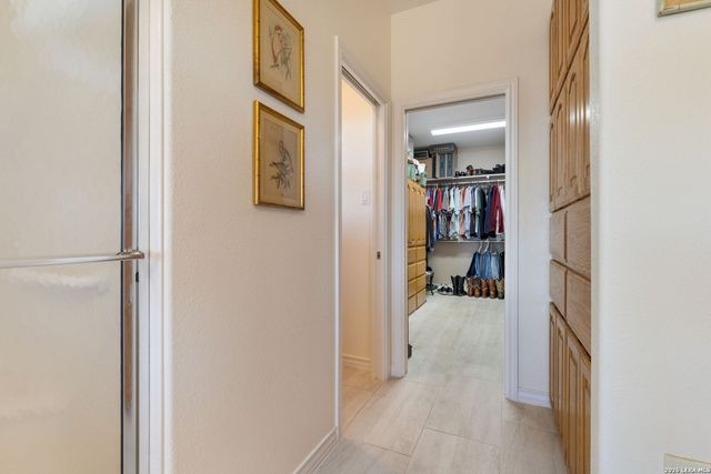 1817 Summit Point, Kerrville, TX 78028