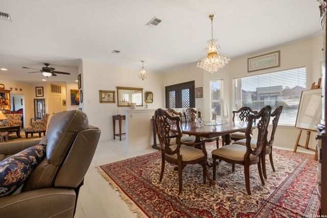 1817 Summit Point, Kerrville, TX 78028