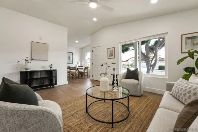 1277 Sagewood Dr, Oceanside, CA 92056