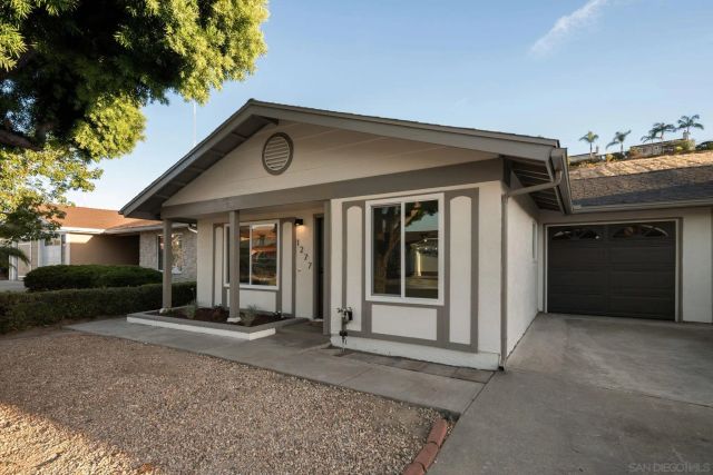 1277 Sagewood Dr, Oceanside, CA 92056