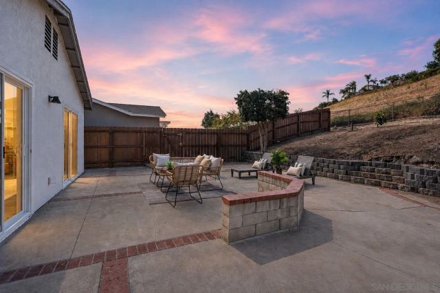 1277 Sagewood Dr, Oceanside, CA 92056
