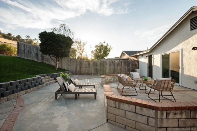 1277 Sagewood Dr, Oceanside, CA 92056