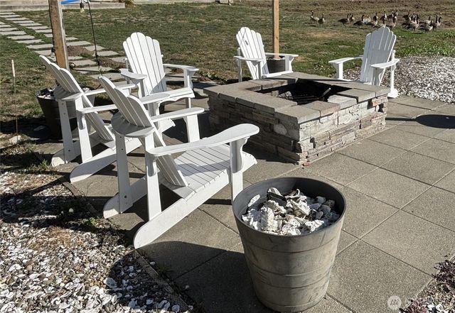 19253 E State Route 106, Belfair, WA 98528