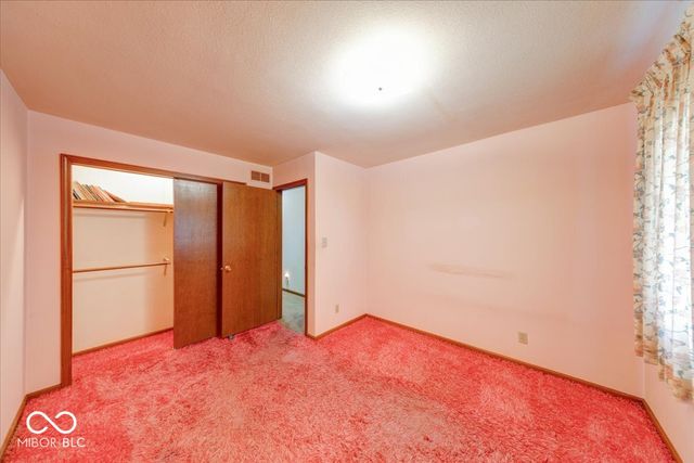 1715 Towe String Road, Indianapolis, IN 46217