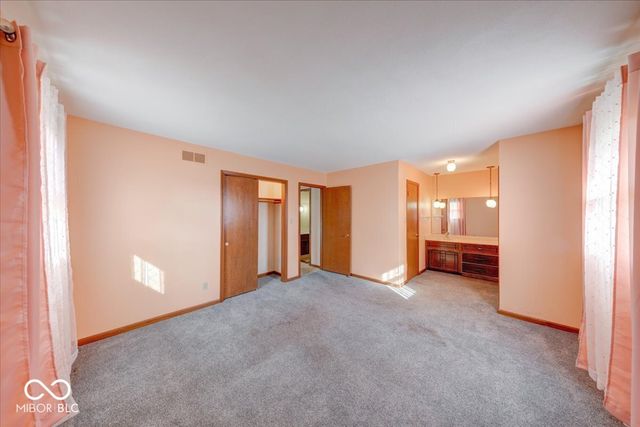 1715 Towe String Road, Indianapolis, IN 46217