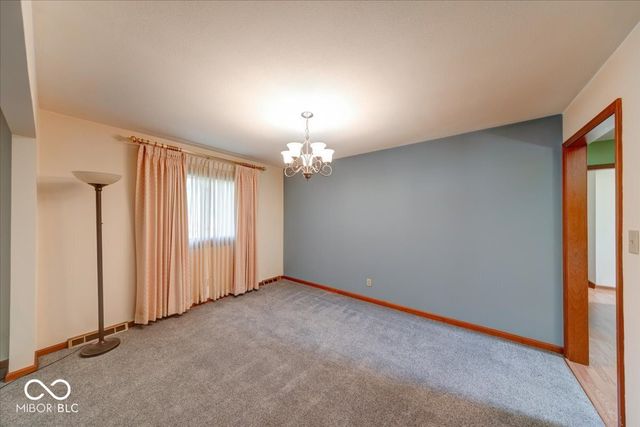 1715 Towe String Road, Indianapolis, IN 46217