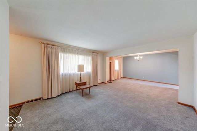 1715 Towe String Road, Indianapolis, IN 46217