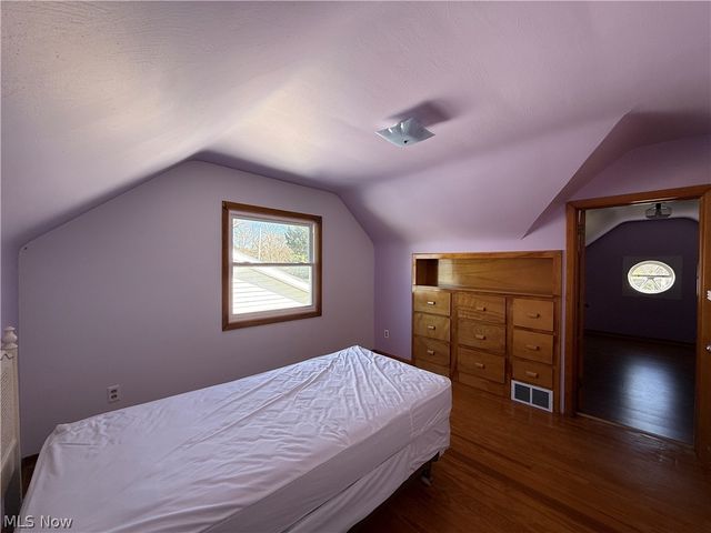 102 Furlen Court, Hubbard, OH 44425