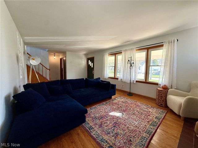 102 Furlen Court, Hubbard, OH 44425