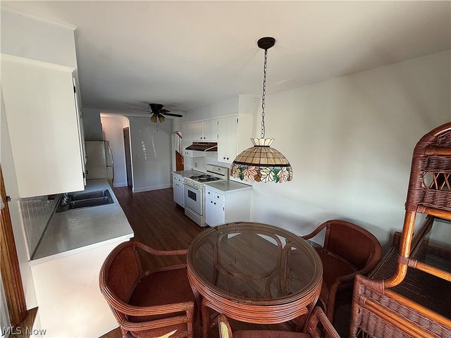 102 Furlen Court, Hubbard, OH 44425