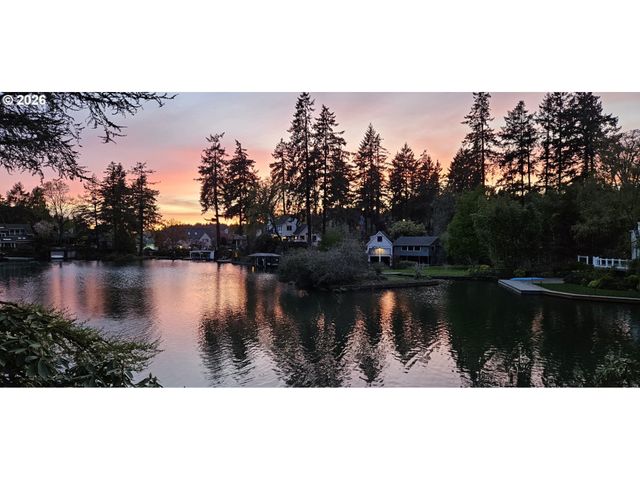 740 NORTHSHORE Rd, Lake Oswego, OR 97034